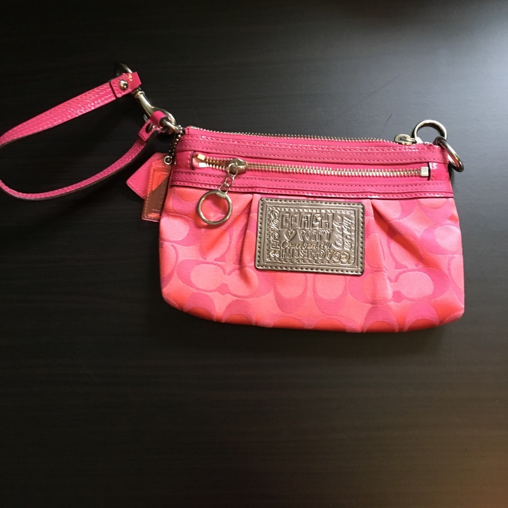 Poppy coach wristlet